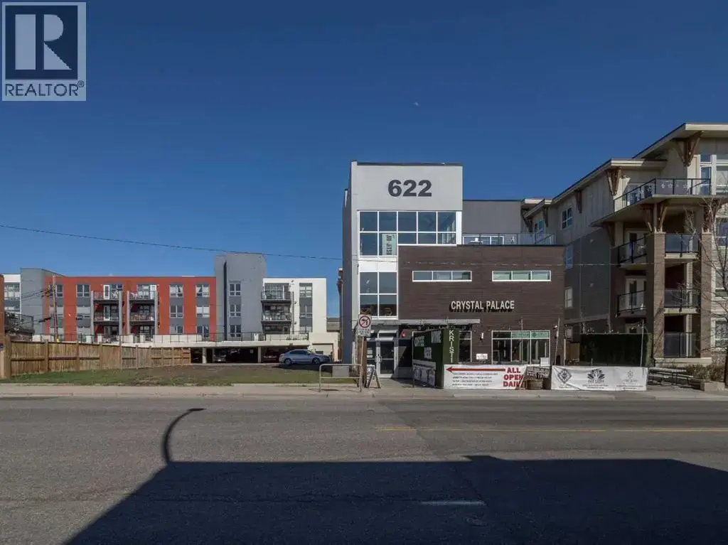 622 Edmonton Trail Ne, Calgary